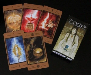 Karty Tarota - Tarot The Labyrinth - Luis Royo