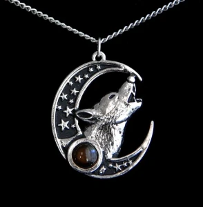 naszyjnik Zew Zaświatów - talizman Księżyc i Wilk