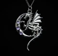 Luna Dragon - naszyjnik Smok na Księżycu