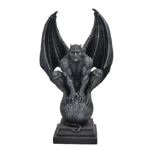 Demon siedzący na kuli - figura dekoracyjna
