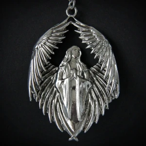 naszyjnik Anioł "Prayer For The Fallen" - seria: Carpe Noctum Anne Stokes