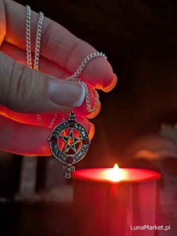 amulet talizman miłosny przyciągający miłość